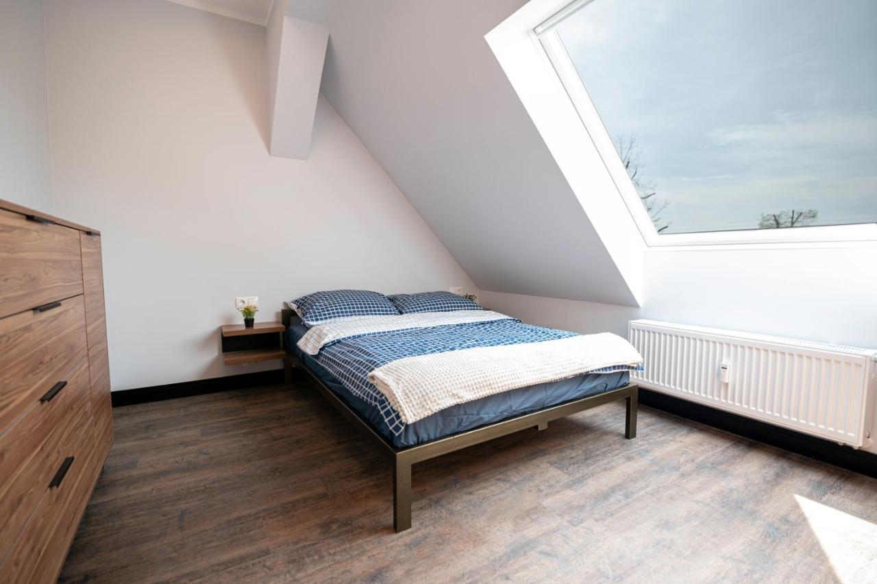 Apartment Vip Apb 63qm 3 Zi Dachgeschoss Klimaanlage Grosse Wohnkueche Grosses Bad 2 Wcs 3 Betten 1 Schlafsofa Schwedt